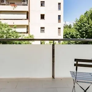 https://avenida-puerta-del-mar-marbella.1costadelsol.com